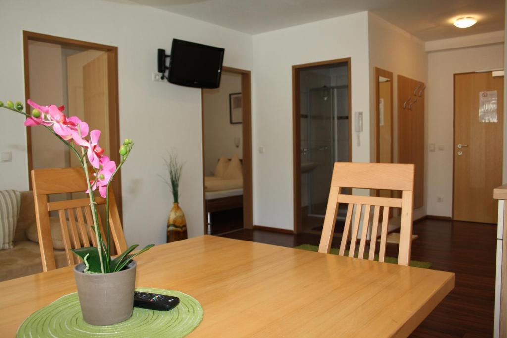 Alpenjuwel Appartements Φλαχάου Δωμάτιο φωτογραφία